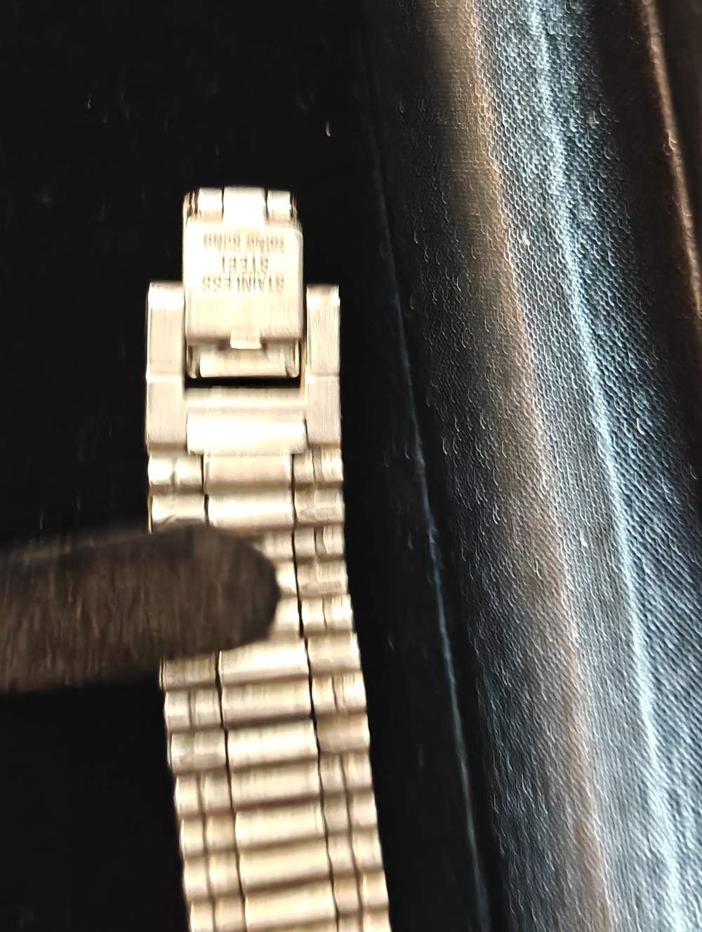 Vintage Authentic Givenchy Ladies Watch Cleaned New Battery - Picture 11 of 16